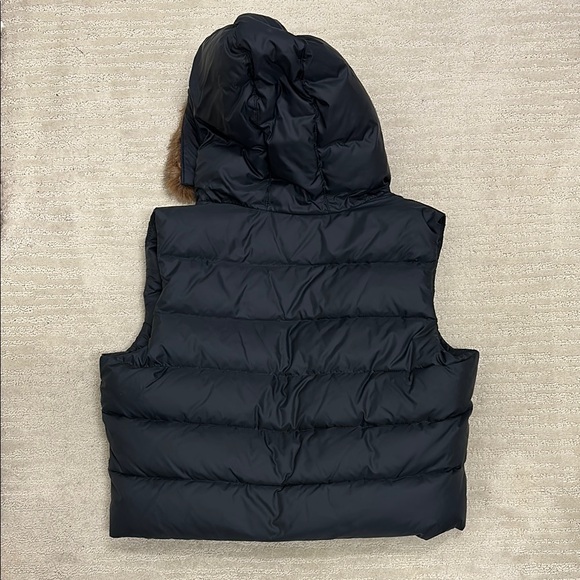 GAP Black Puffer Vest with Faux Fur Hood - Picture 3 of 4